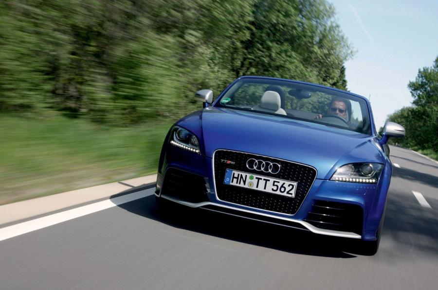  Audi TT RS Roadster (8J) 2009 года  (WW) (фото 20 из 47)